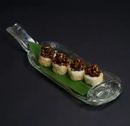 CRISPY BEEF MAKI | 4pcs/order