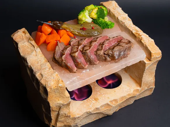 STEAK ON THE ROCK